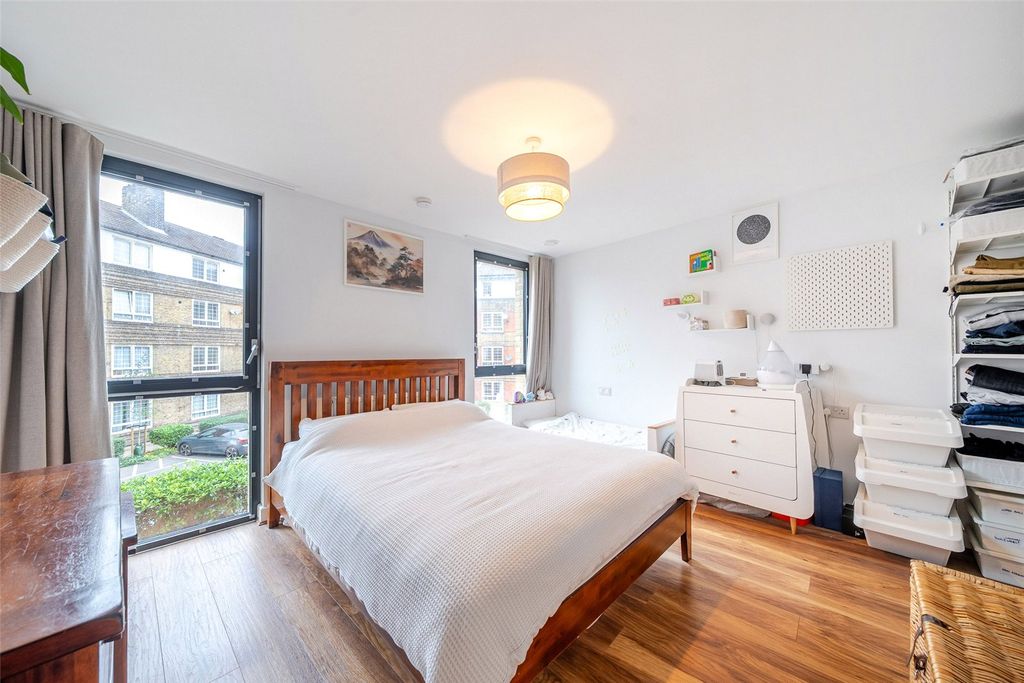 Property photo 3 of 17 Picture No. 13