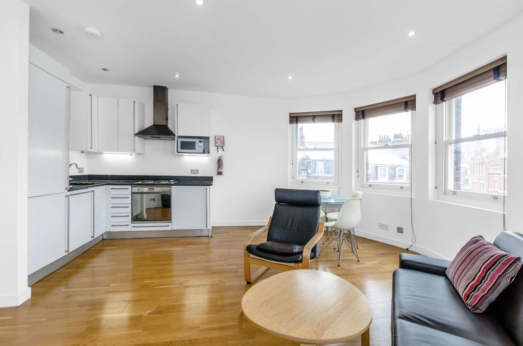 Property photo 1 of 6
