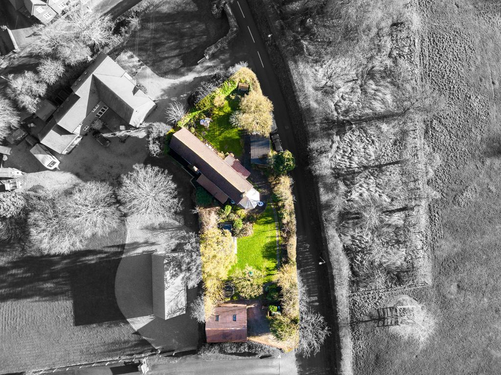 Property photo 1 of 39