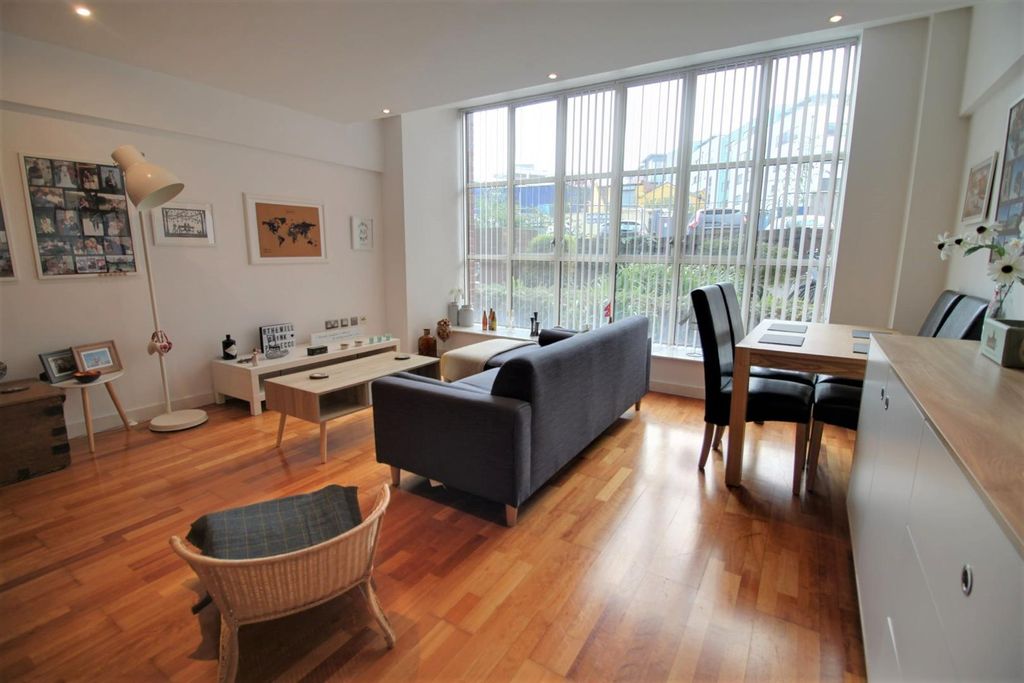 Property photo 3 of 6 4.Jpg