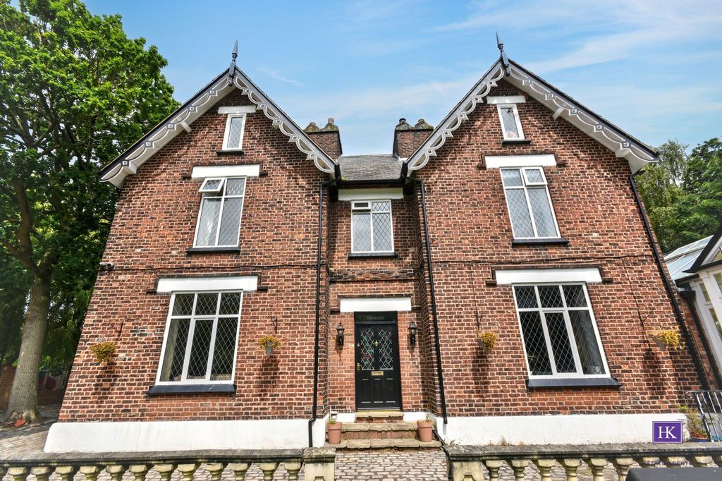 Property photo 1 of 30