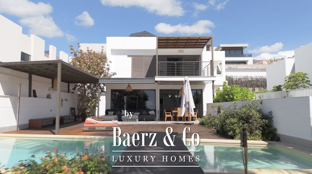 Property photo 3 of 43