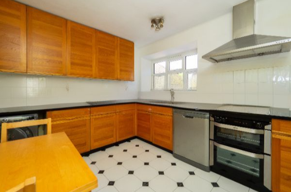 Property photo 1 of 9 Picture No. 09
