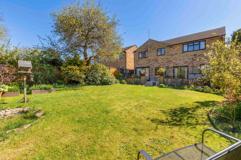 Property photo 2 of 19