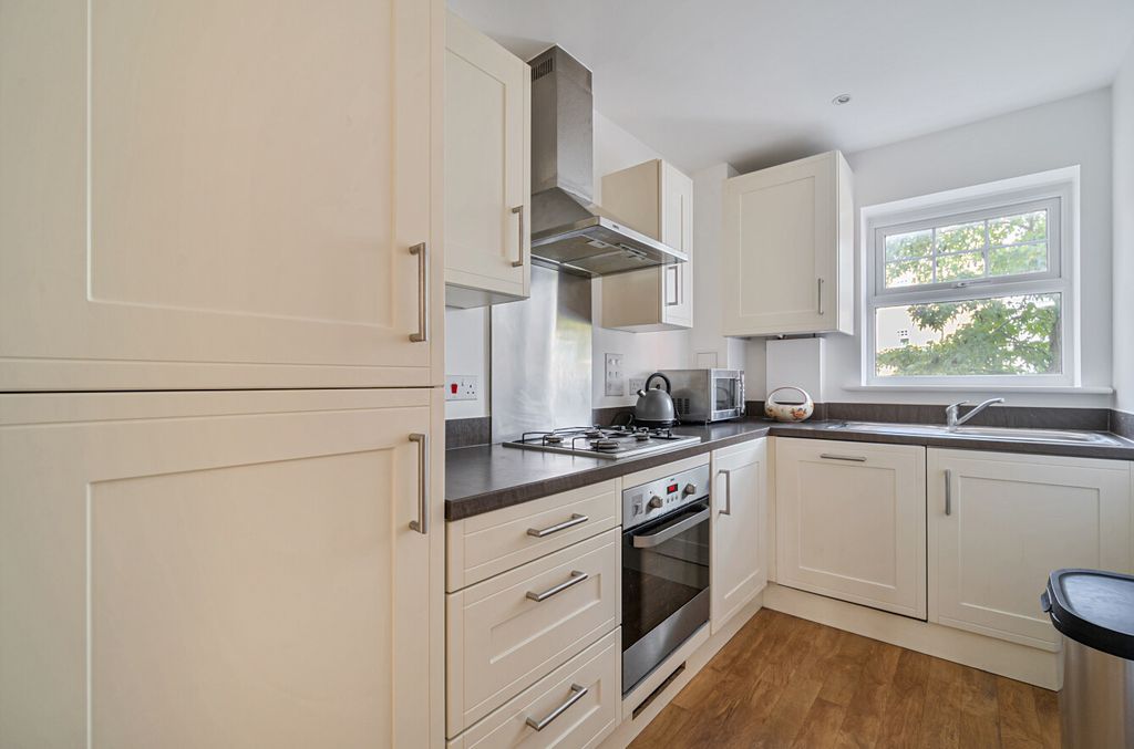 Property photo 2 of 17 1511119-6-6A86d4B...