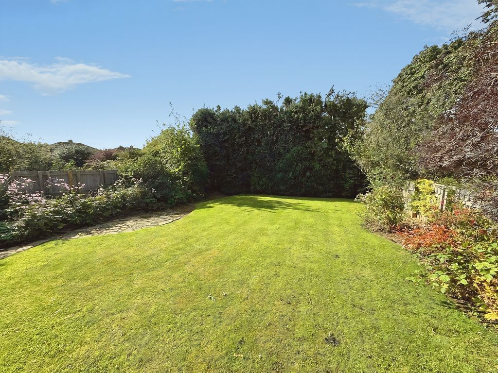 Property photo 2 of 14 Photo 12