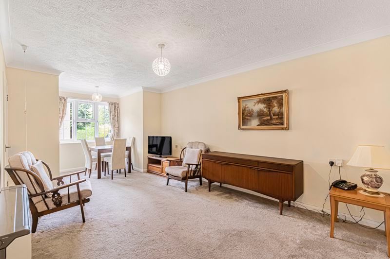 Property photo 2 of 17 Photo 5