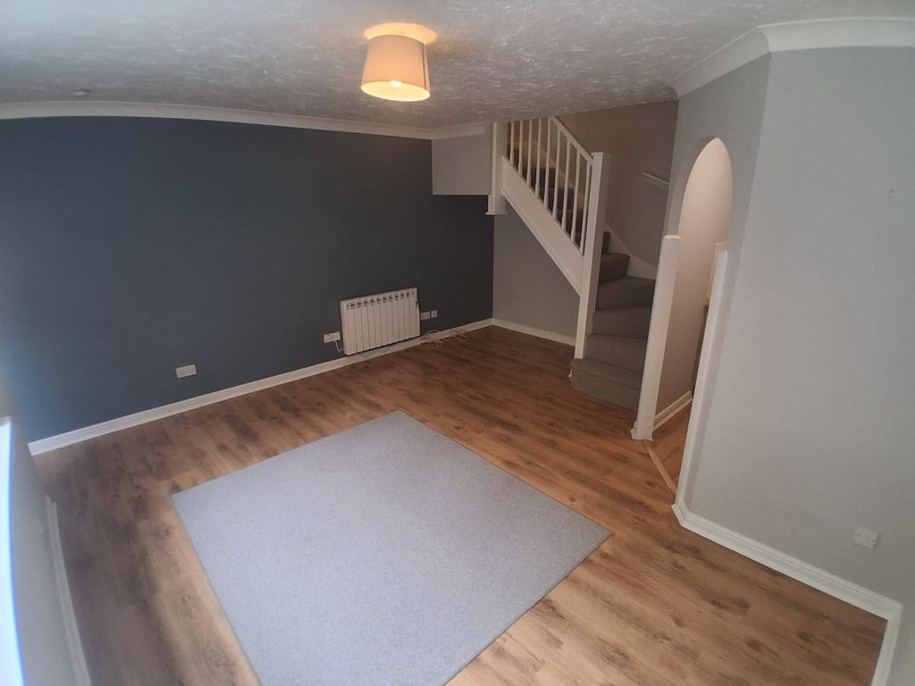 Property photo 2 of 7 Bedroom 2