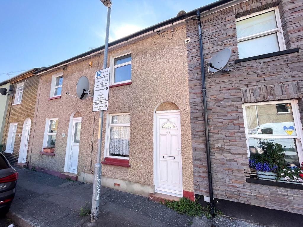Property photo 1 of 11 4451120