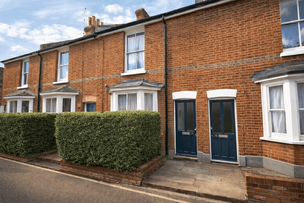 Property photo 1 of 7 4 Bed Terraced House To Rent St. Johns Lane, Canterbury Ct1