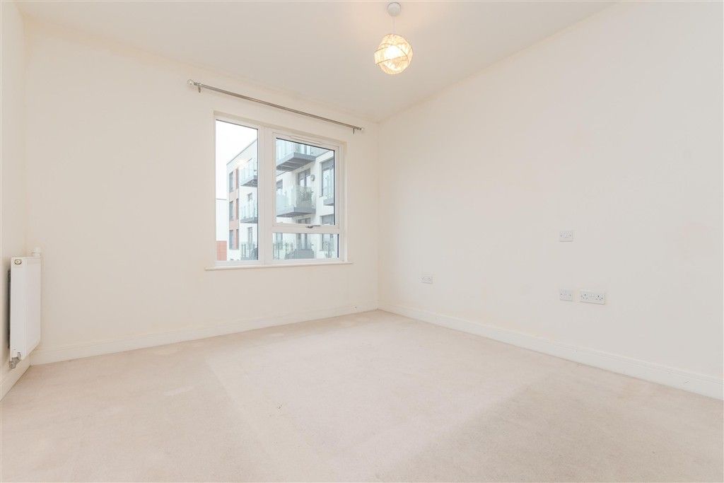 Property photo 3 of 8 Bedroom