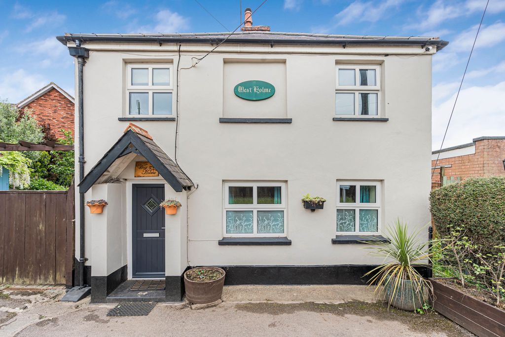 Property photo 1 of 33