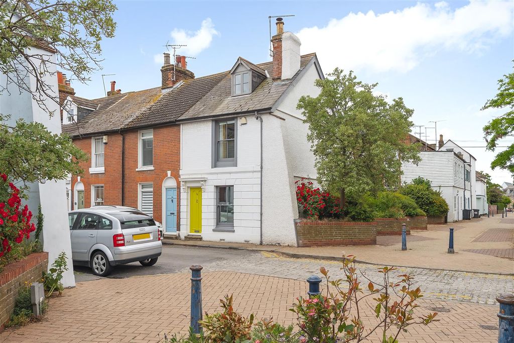 Property photo 1 of 14 Sydenham Street, Whitstable