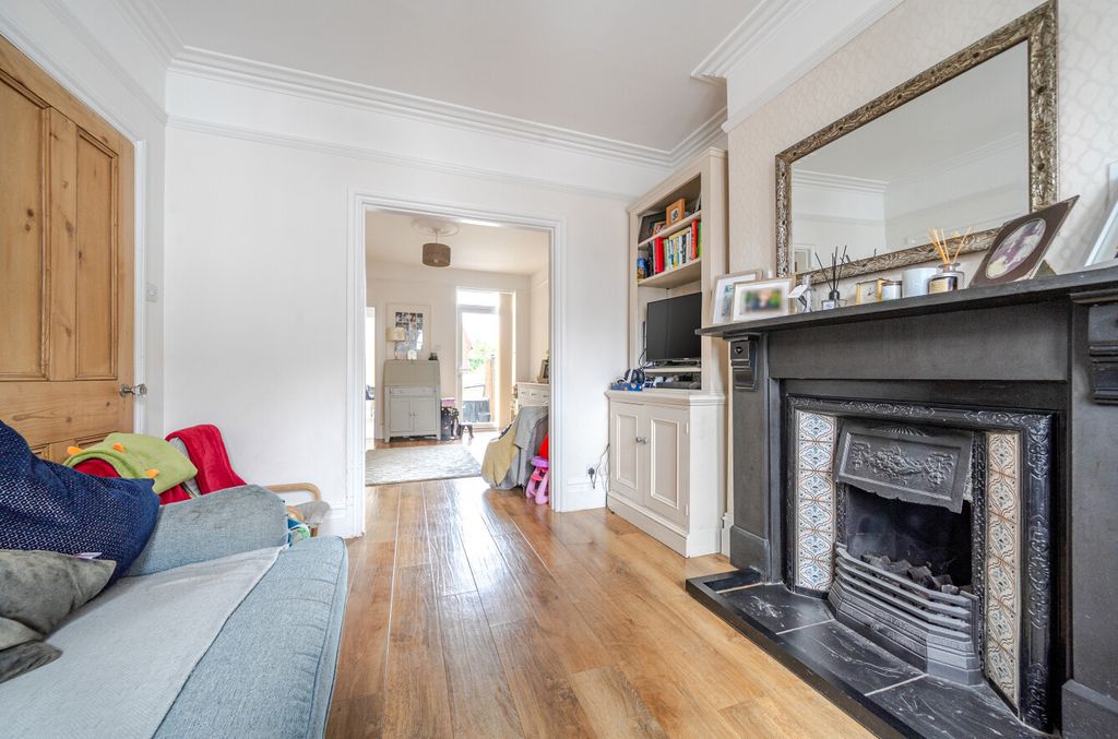 Property photo 3 of 20 1329701-10-6888cc...