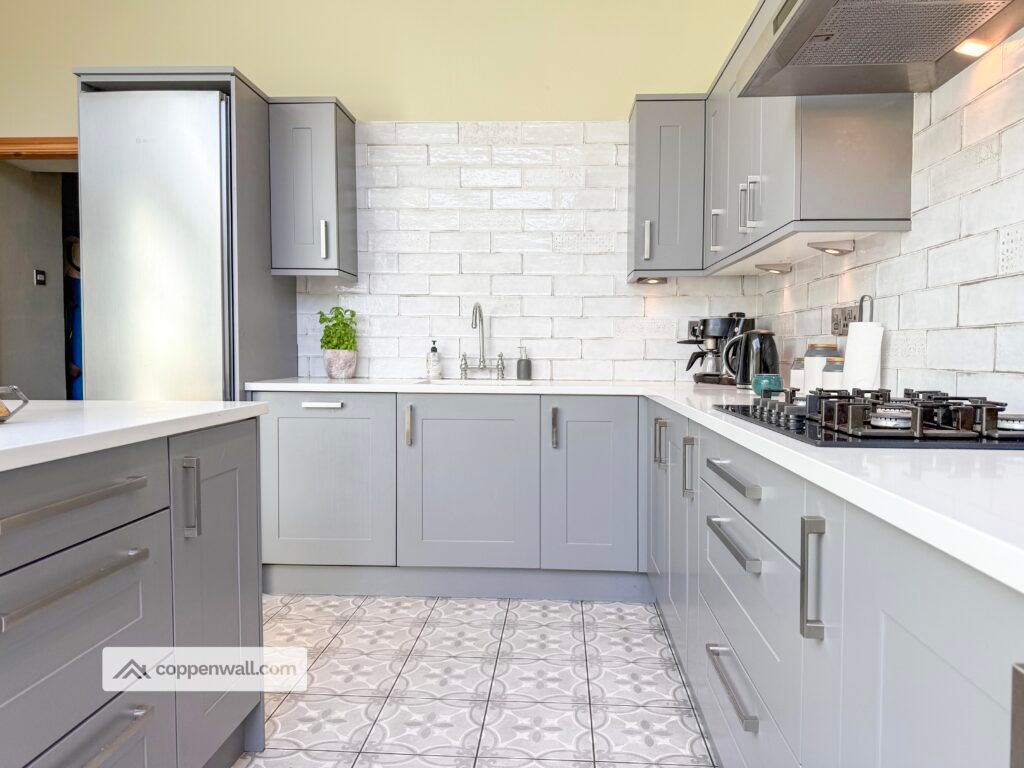 Property photo 2 of 40