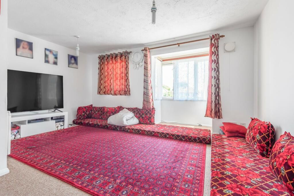 Property photo 3 of 13 Gallery