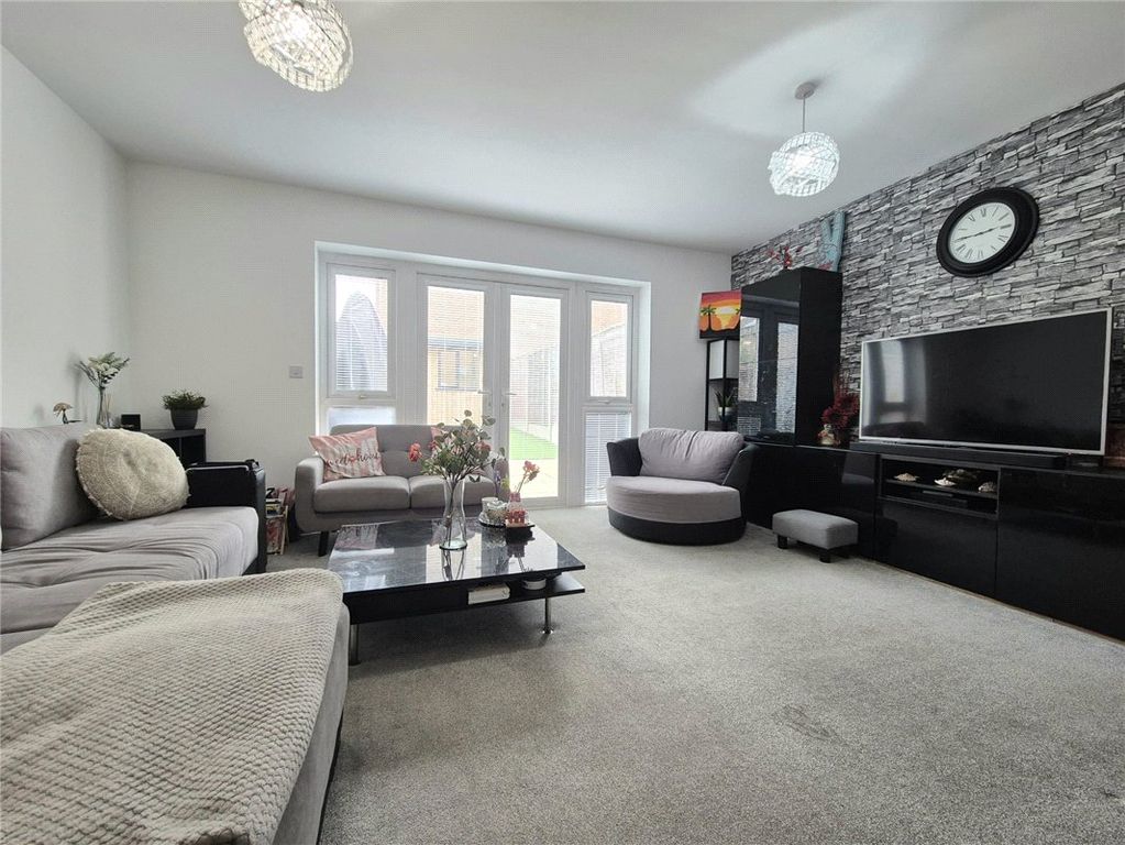 Property photo 3 of 27 Picture No. 60