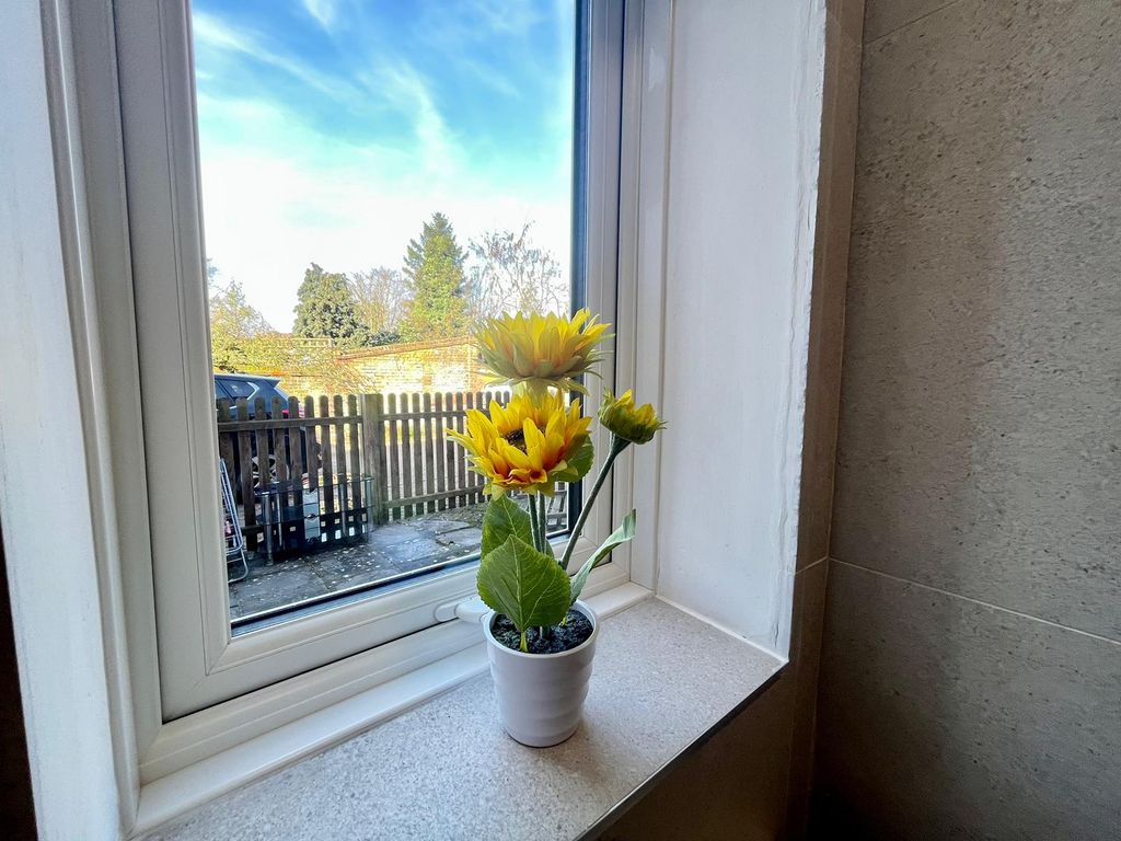 Property photo 3 of 9 Image