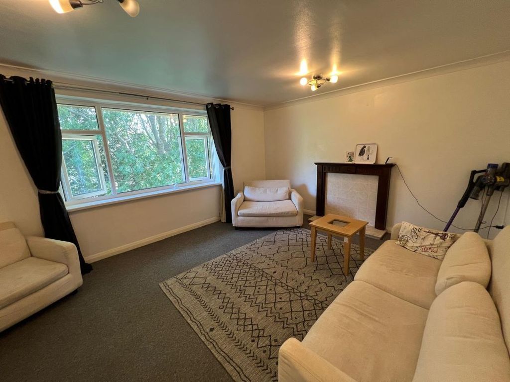 Property photo 3 of 10 Image 3