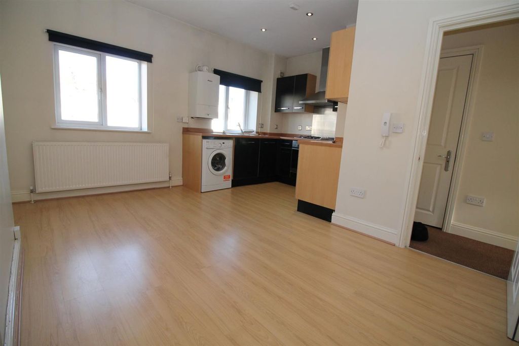 Property photo 3 of 7