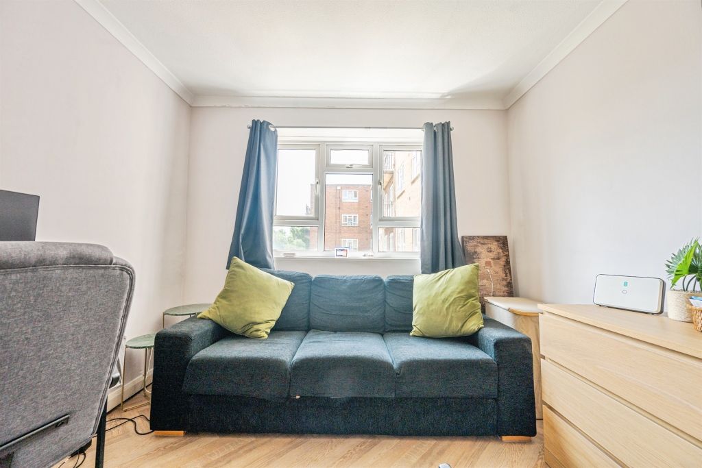 Property photo 2 of 17