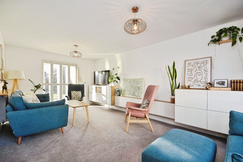 Property photo 2 of 22 Reception