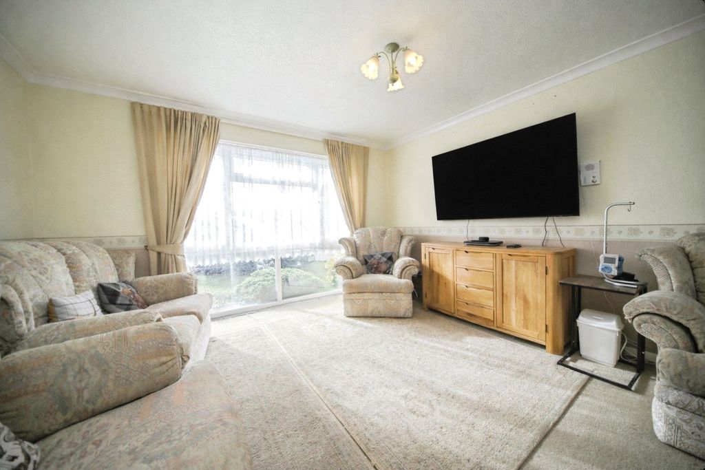 Property photo 3 of 15 Picture No. 21