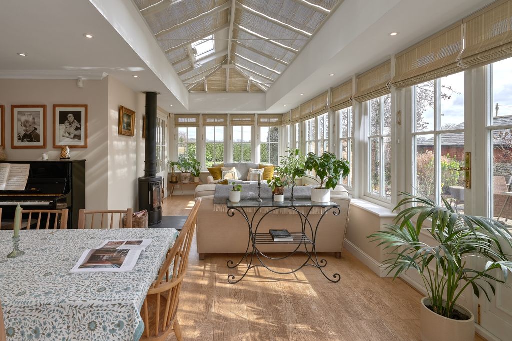 Property photo 3 of 27