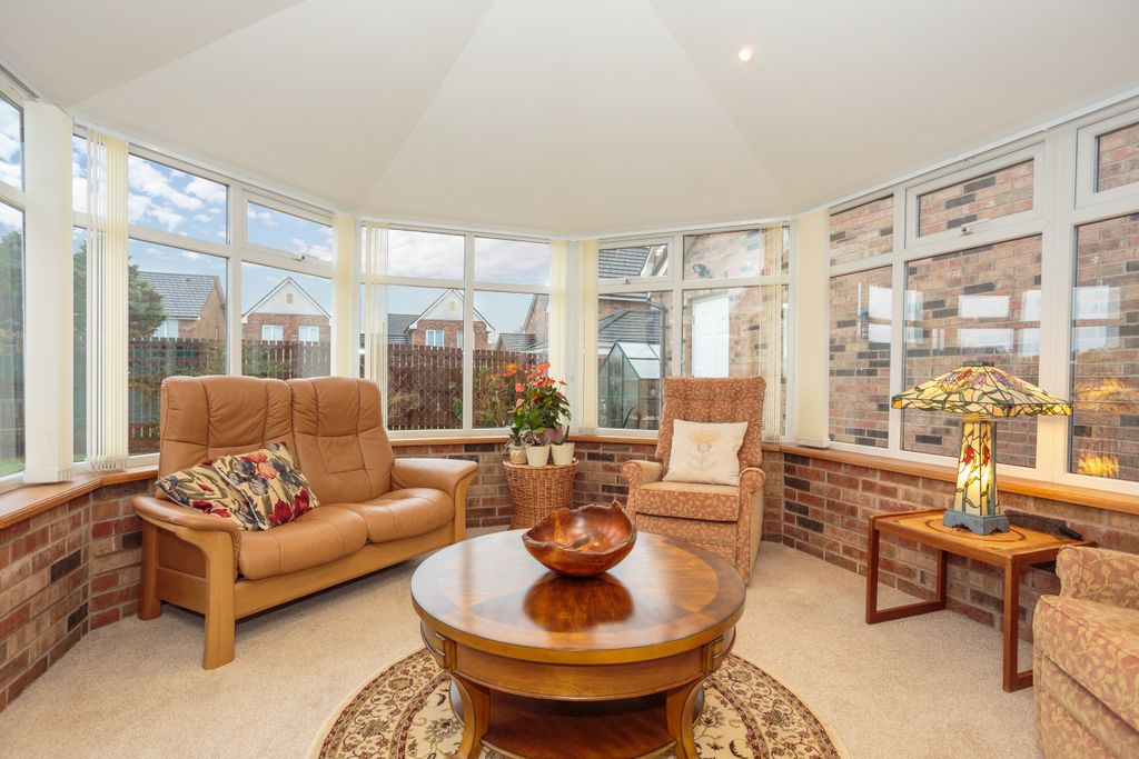 Property photo 3 of 32 Sun Room