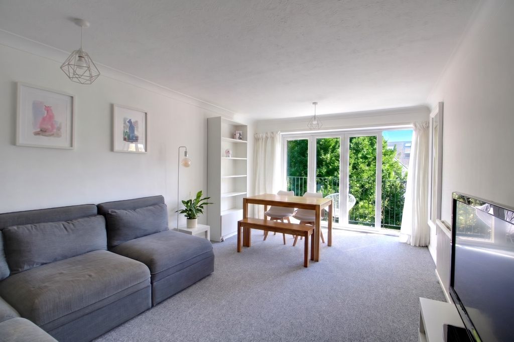 Property photo 2 of 11 Living Room 1