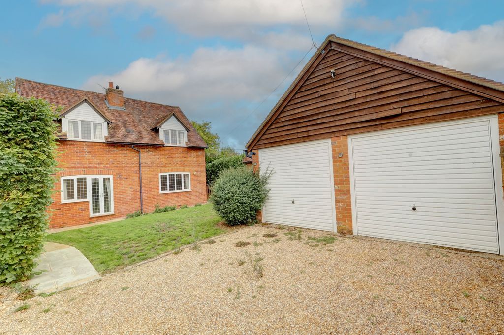 Property photo 1 of 15 Picture No. 12