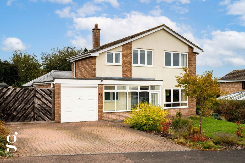 Property photo 1 of 33