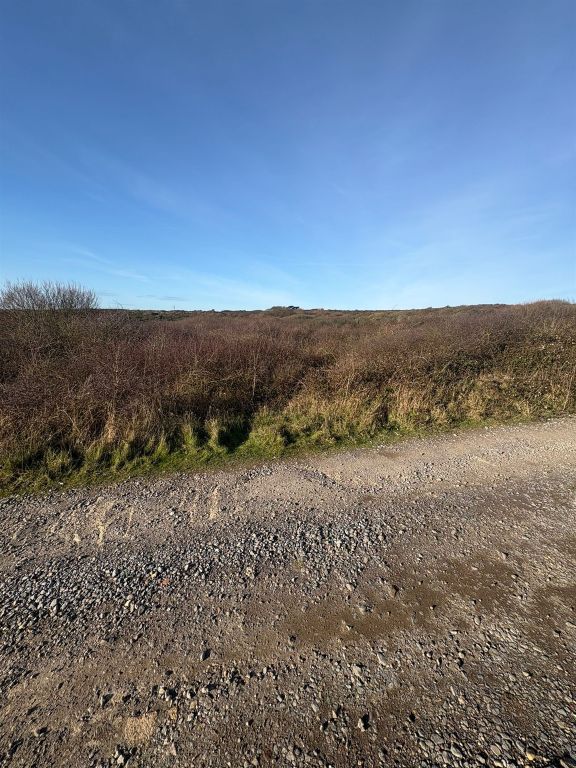 Property photo 3 of 8