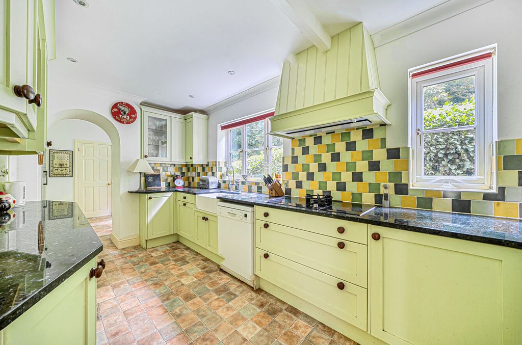 Property photo 2 of 19 Picture 2