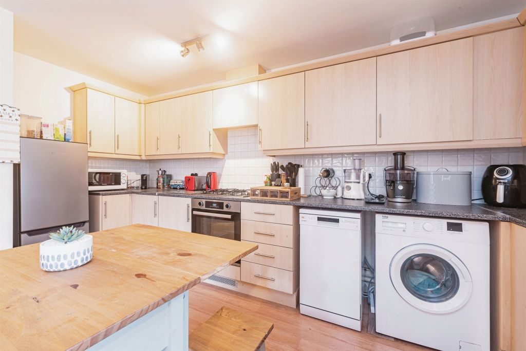 Property photo 3 of 15