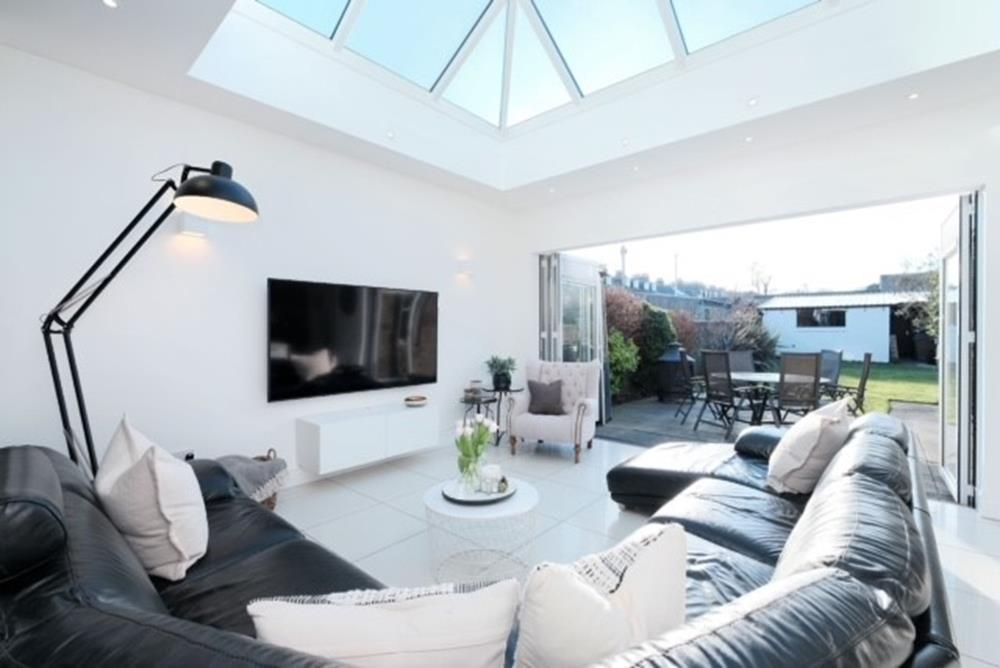 Property photo 3 of 20 Family Room − Photograph 3