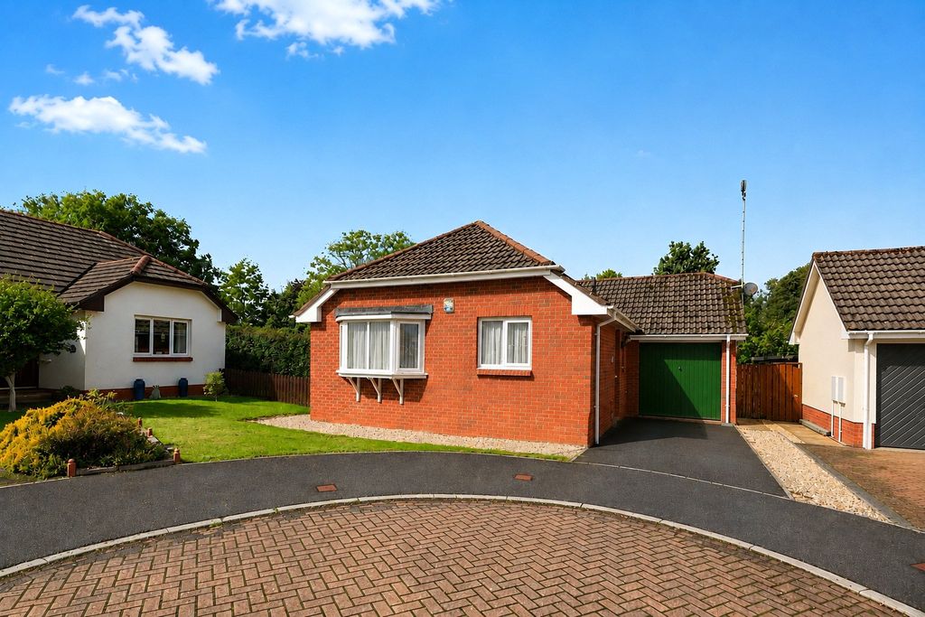 Property photo 1 of 12 Picture No. 23