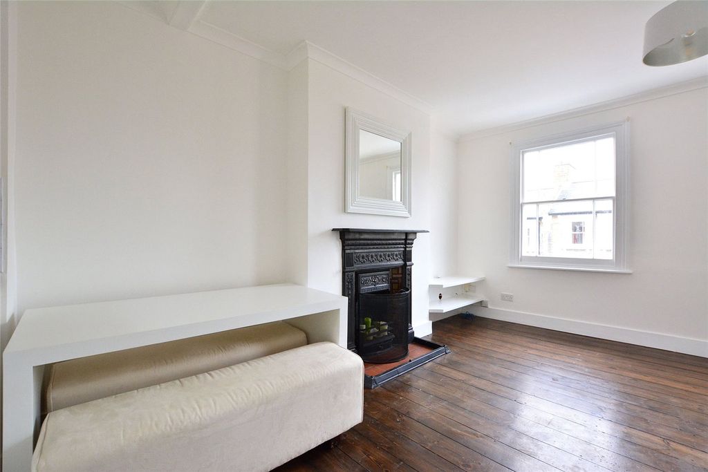 Property photo 3 of 9 Picture No. 11