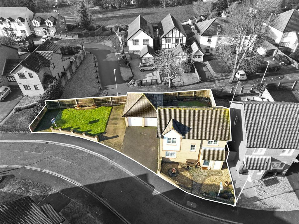 Property photo 1 of 27