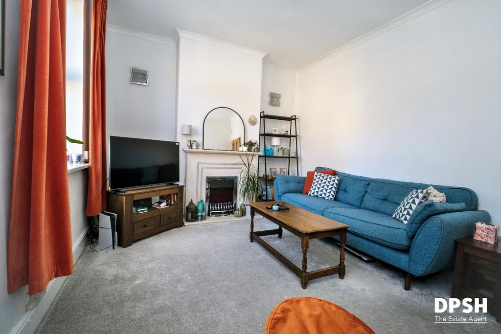 Property photo 3 of 26