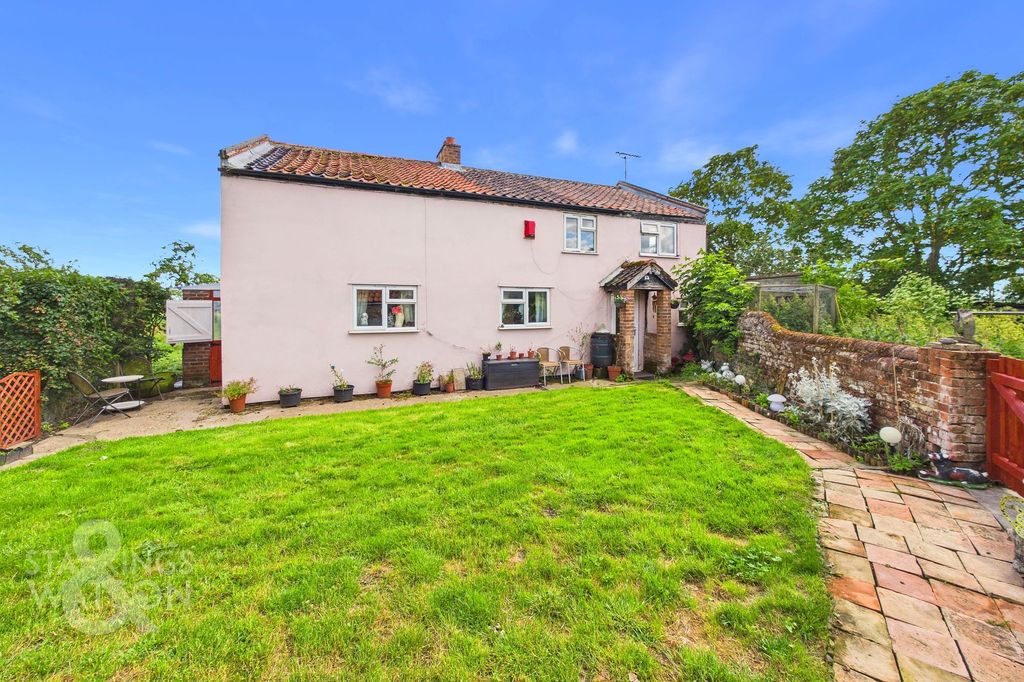 Property photo 3 of 45