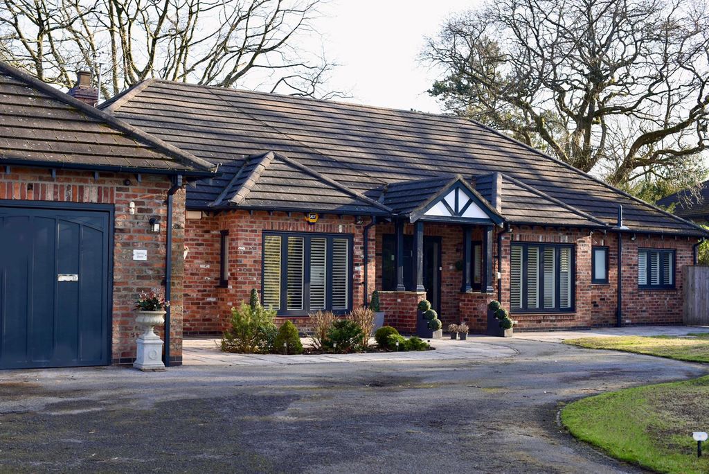 Property photo 1 of 38