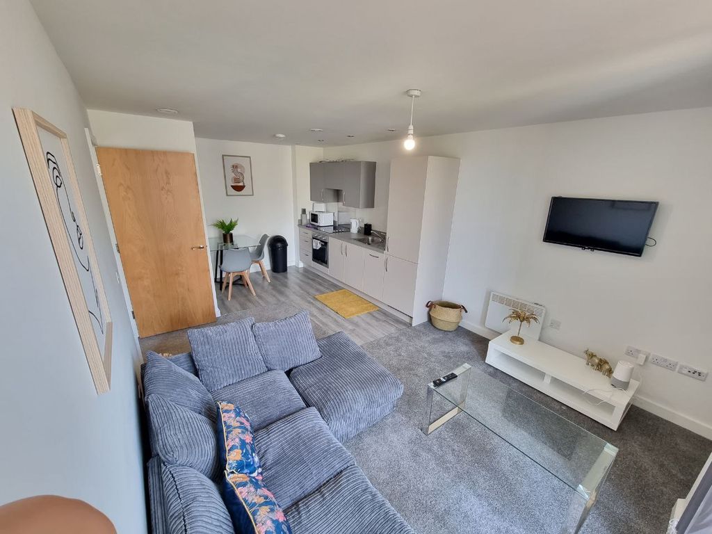 Property photo 2 of 13