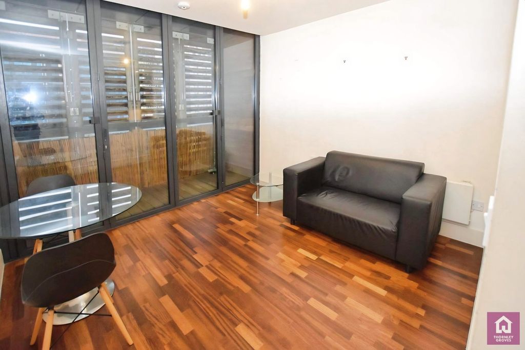 Property photo 2 of 13 Picture No. 19