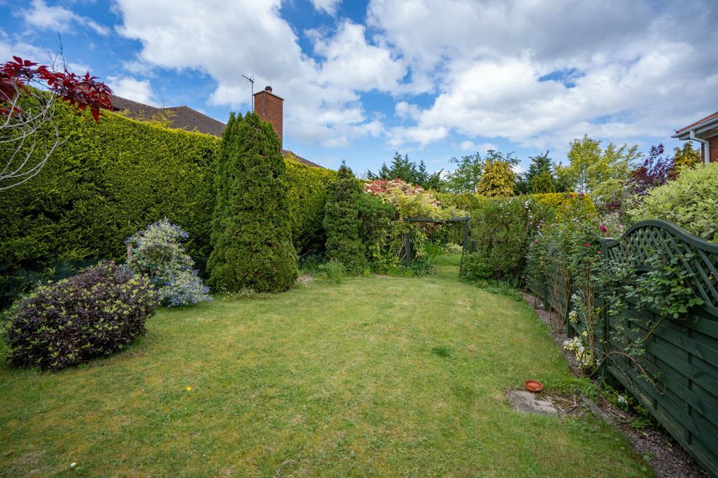 Property photo 2 of 24