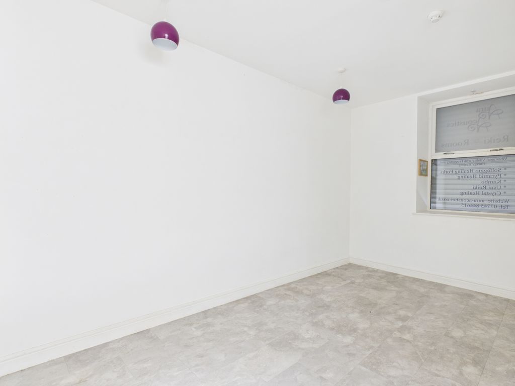 Property photo 2 of 4 Cam03729G0-Pr0218-Still002