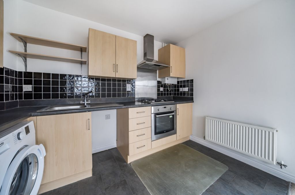 Property photo 3 of 18 1401059-10-6968c6B026353