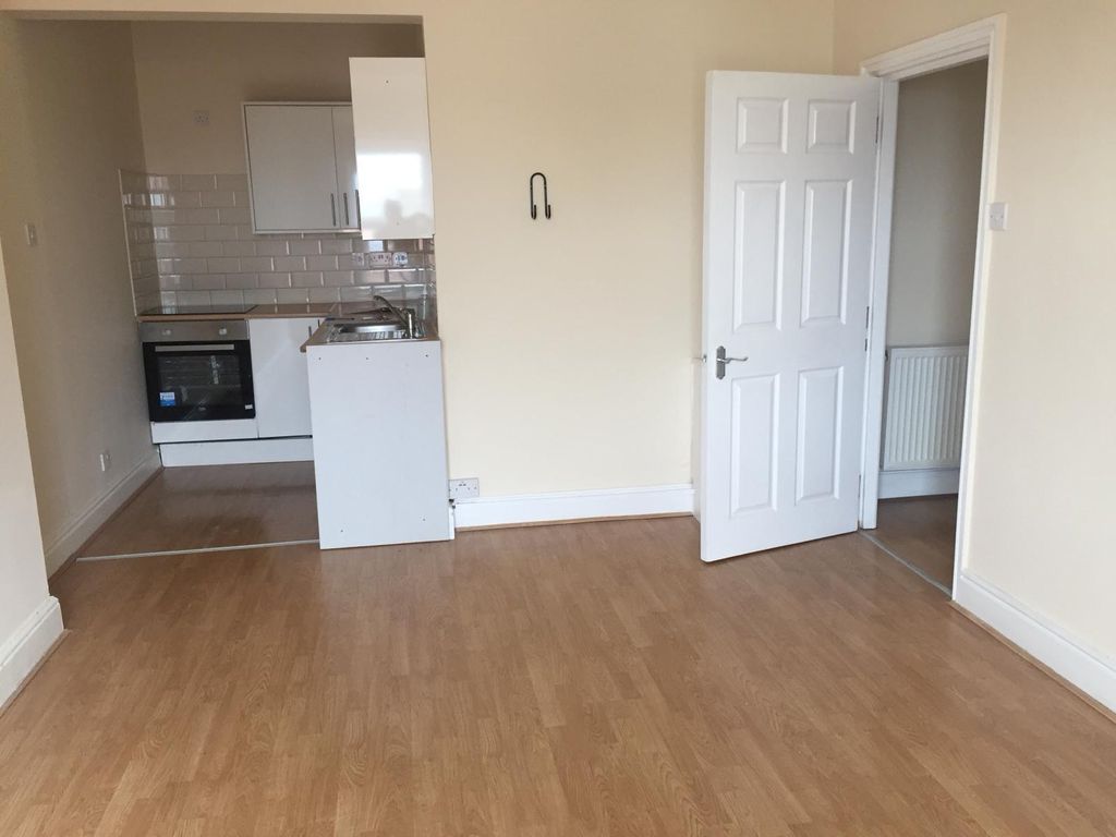 Property photo 2 of 6 Image