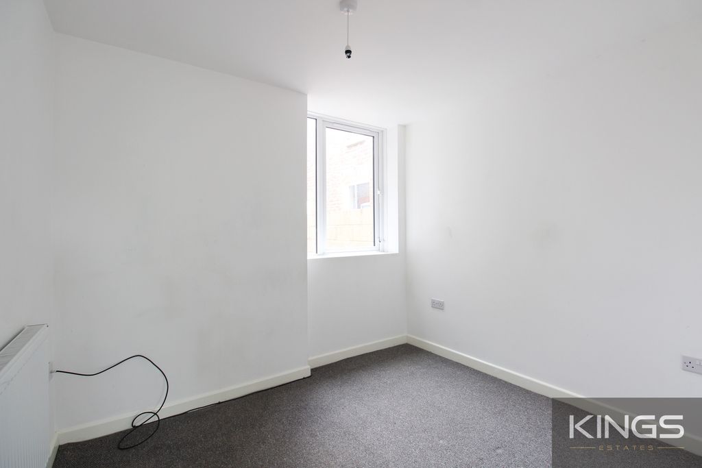 Property photo 2 of 3