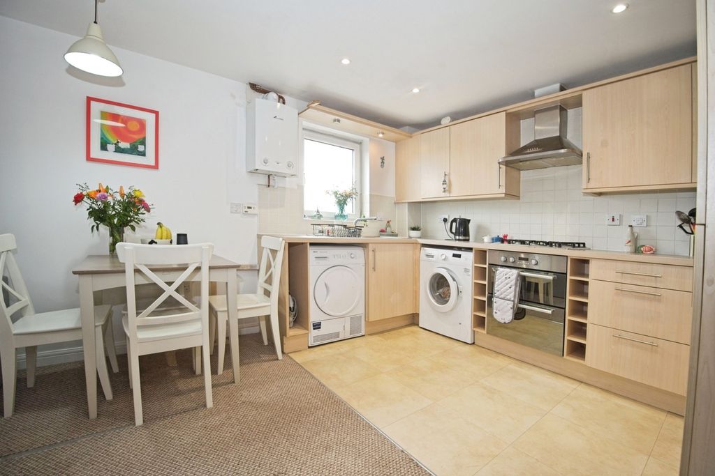 Property photo 2 of 15 Kitchen Area